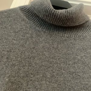 Lands End 100% cashmere sweater